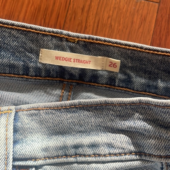 Levi’s wedgie straight jeans - Picture 4 of 5